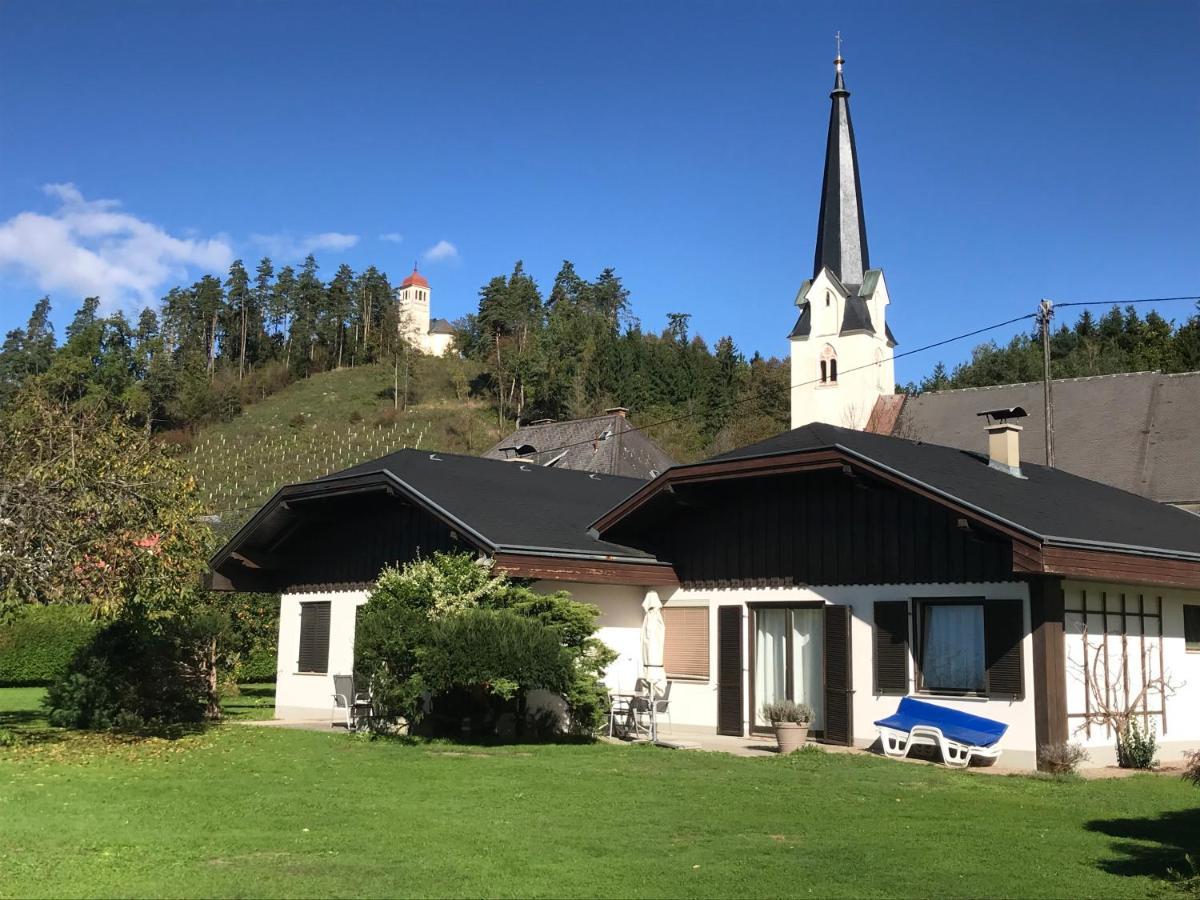 V Gemuetliches Gartenhaus Smihel nad Pliberkom Екстериор снимка
